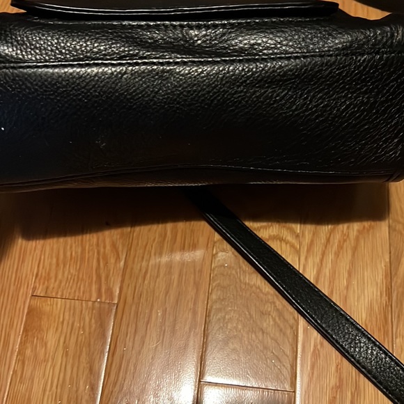 Michael kors soft leather cross body with leopard print - Picture 5 of 5